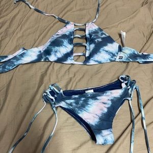 Billa bong bikini